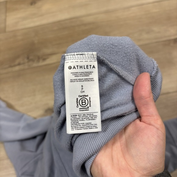 Athleta Sweater Womens Small Balance Henley Sweatshirt Blue Plush Relaxed Fit - Picture 7 of 9